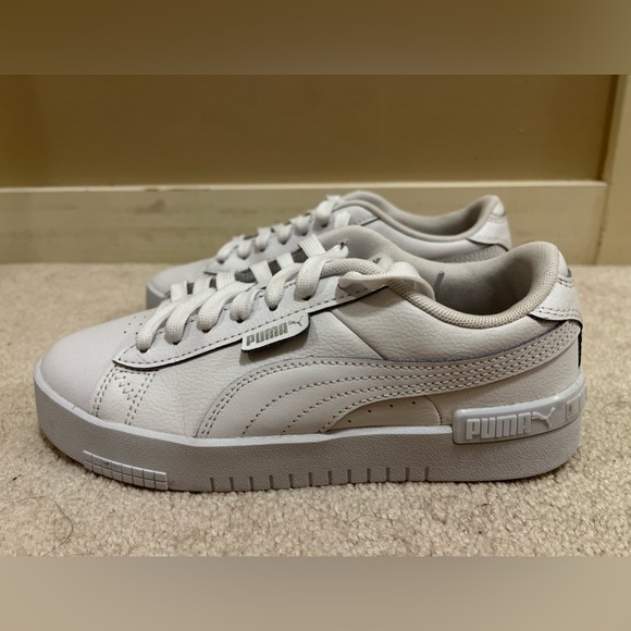 Puma Woman’s Jada White Sneaker - Picture 2 of 6